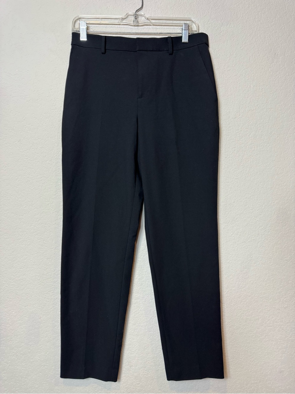 Uniqlo Classic Black Straight-Leg Dress Pants Wrinkle Resistant Stretch Men’s S